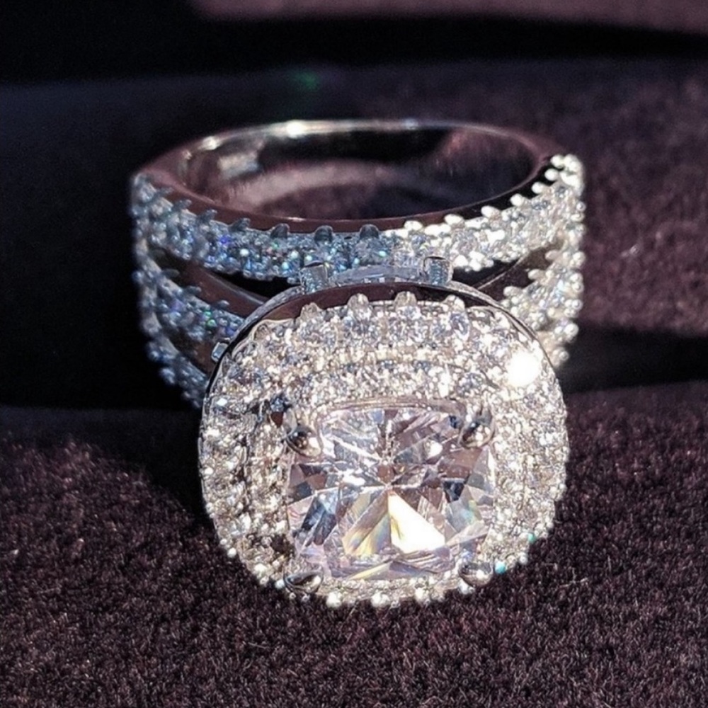 NEW 925 STERLING SILVER DIAMOND RING, CUTE RING, SHINY RING. - Picture 4 of 5